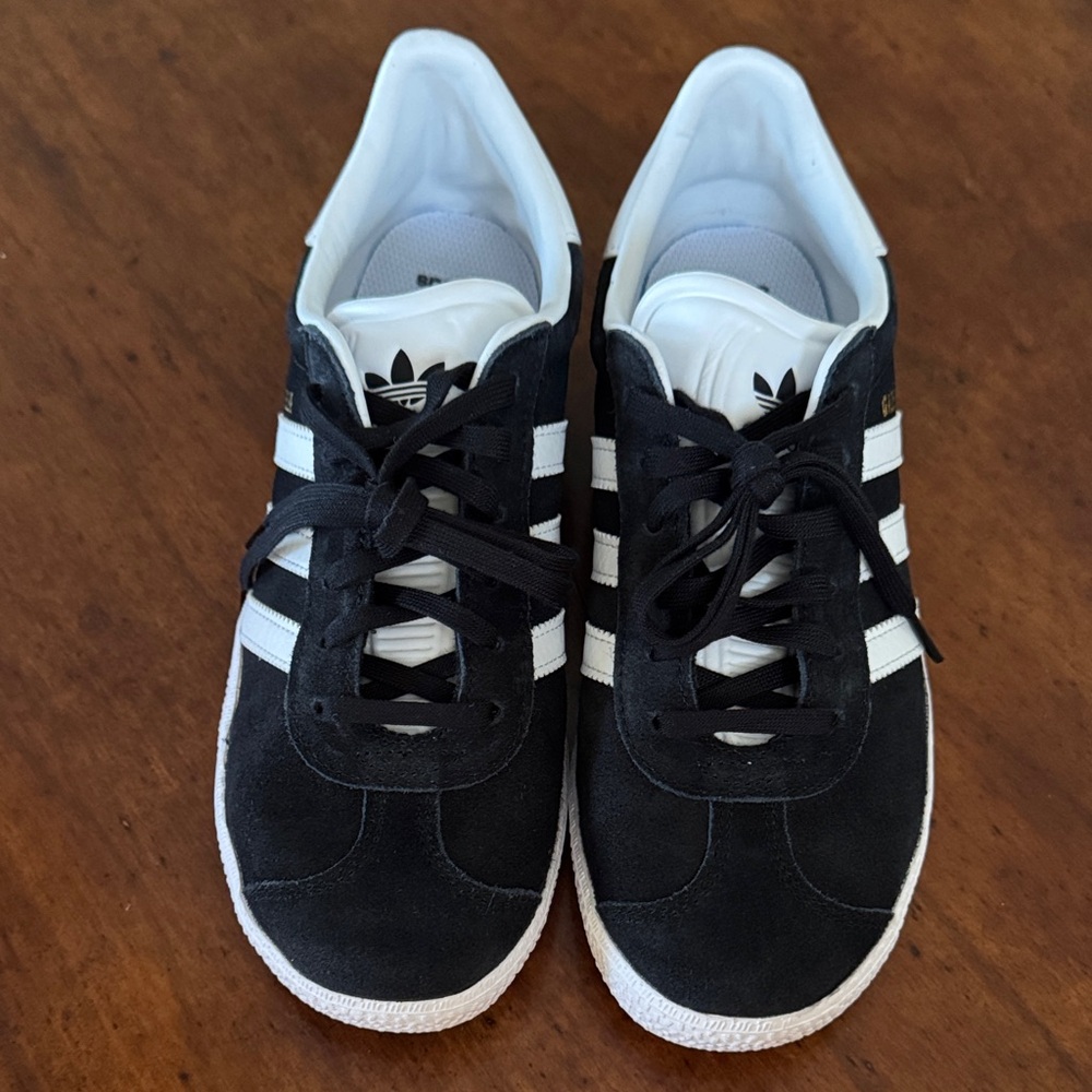 Adidas Gazelle Black White Sneakers - Picture 2 of 8